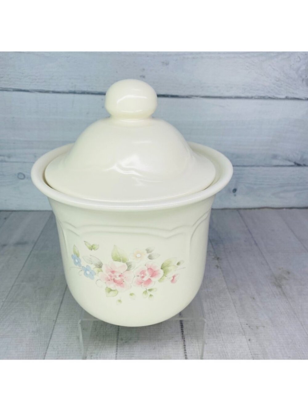 Pfaltzgraff TEA ROSE Pink Blue Floral 1.5 Qt Stoneware Medium Lidded Canister - Picture 2 of 16